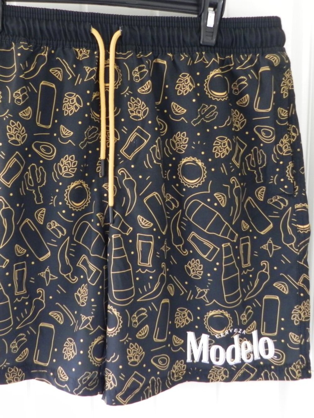 Modelo Swim Trunks